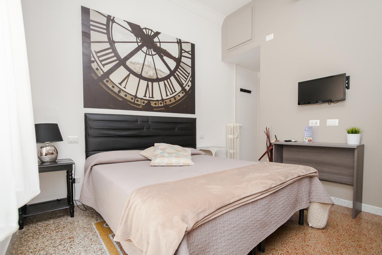 Re Di Luna B&B Rzym Zewnętrze zdjęcie